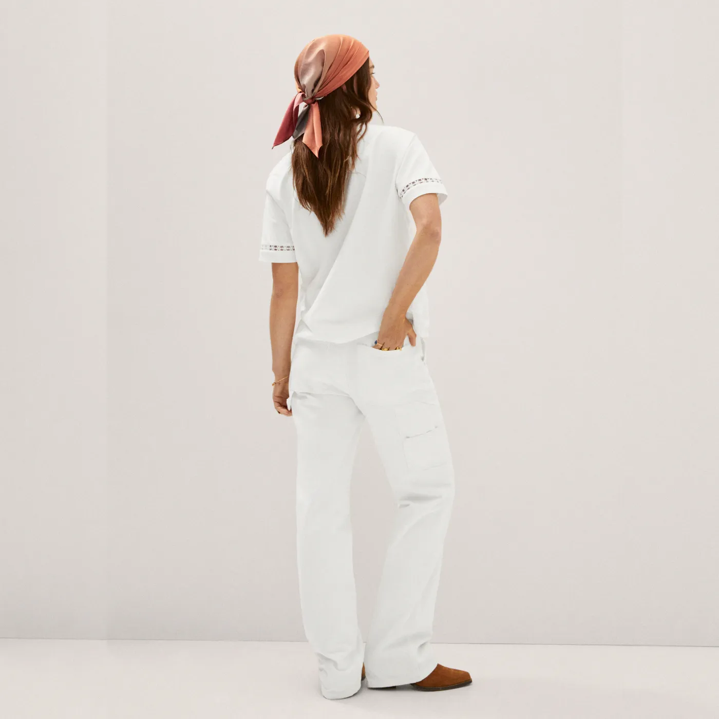 Embroidered White Cotton T-Shirt - Image 4